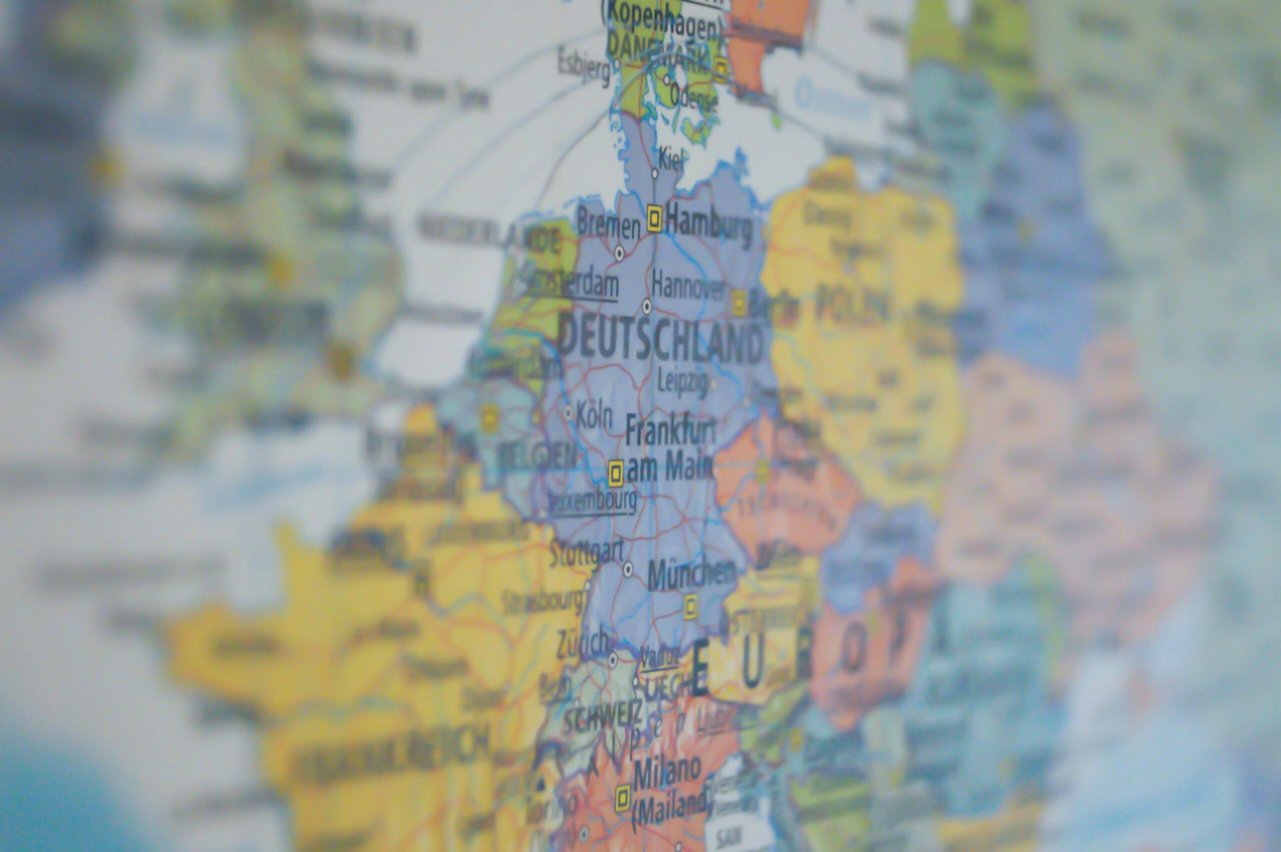 Read more about the article Jak uratować związek na emigracji?